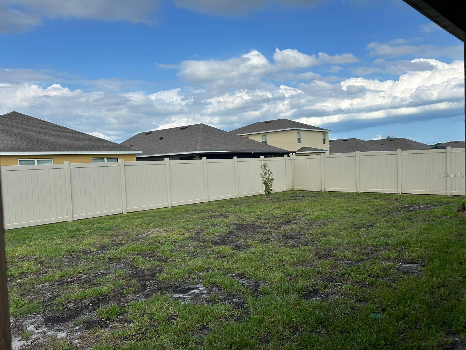 Image 15 of 17 For 1287 Casey Avenue