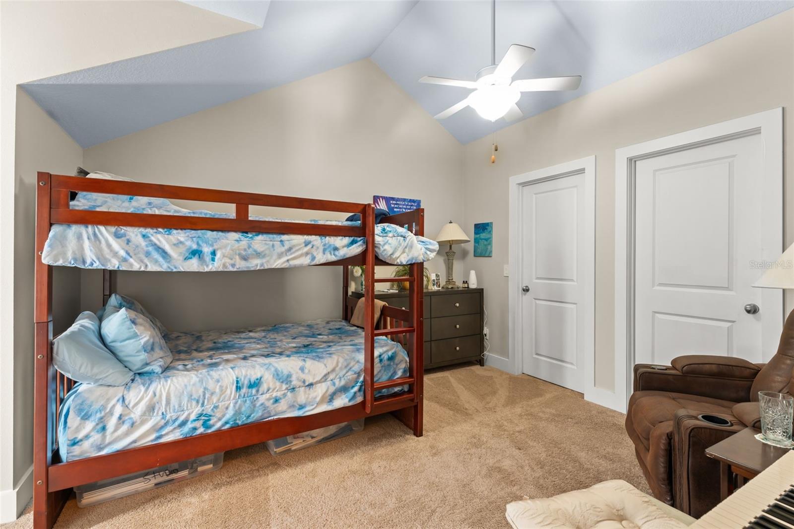 Image 31 of 63 For 2223 Amherst Avenue