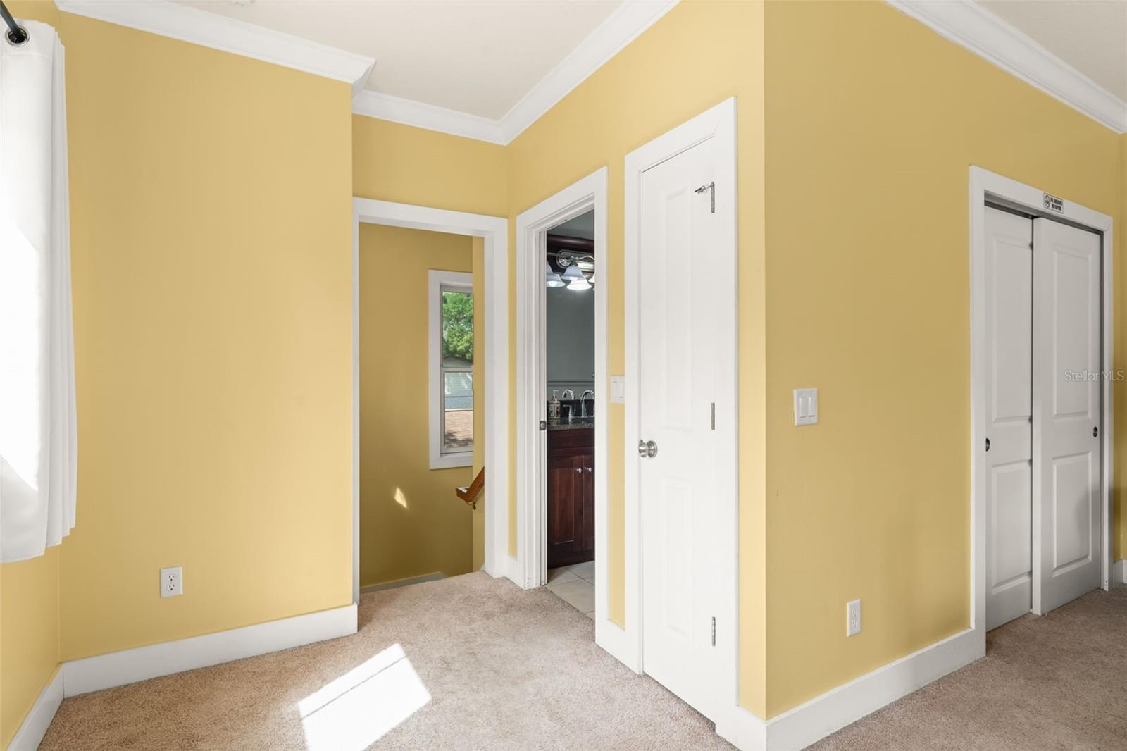 Image 45 of 63 For 2223 Amherst Avenue