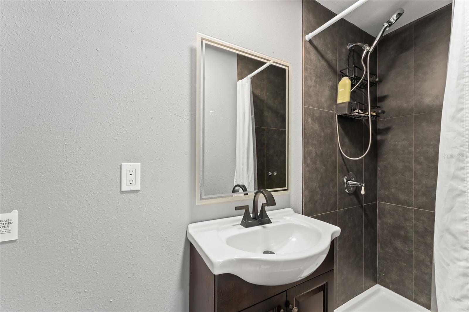Image 61 of 63 For 2223 Amherst Avenue