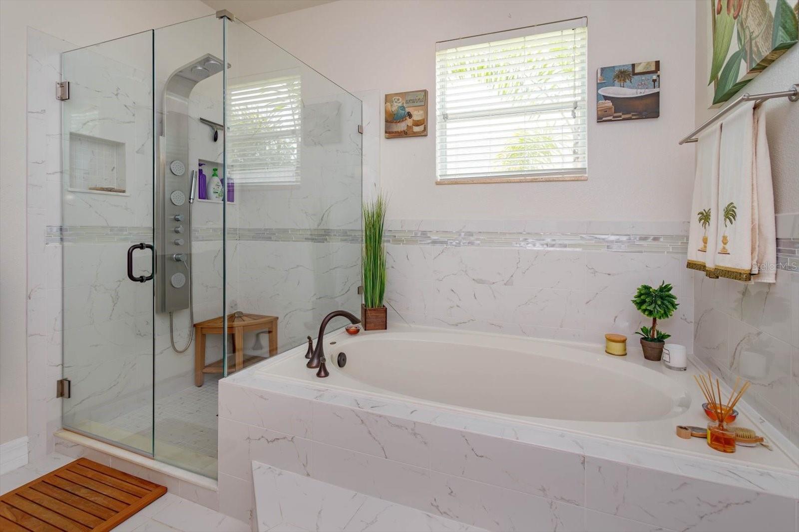 Image 18 of 41 For 3755 Sanibel Street