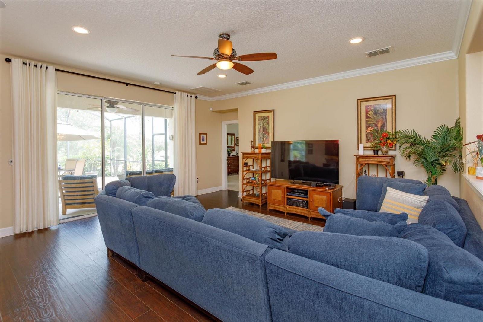 Image 7 of 41 For 3755 Sanibel Street