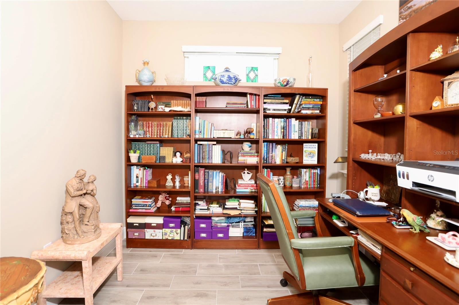 Image 6 of 25 For 406 Alcove Drive