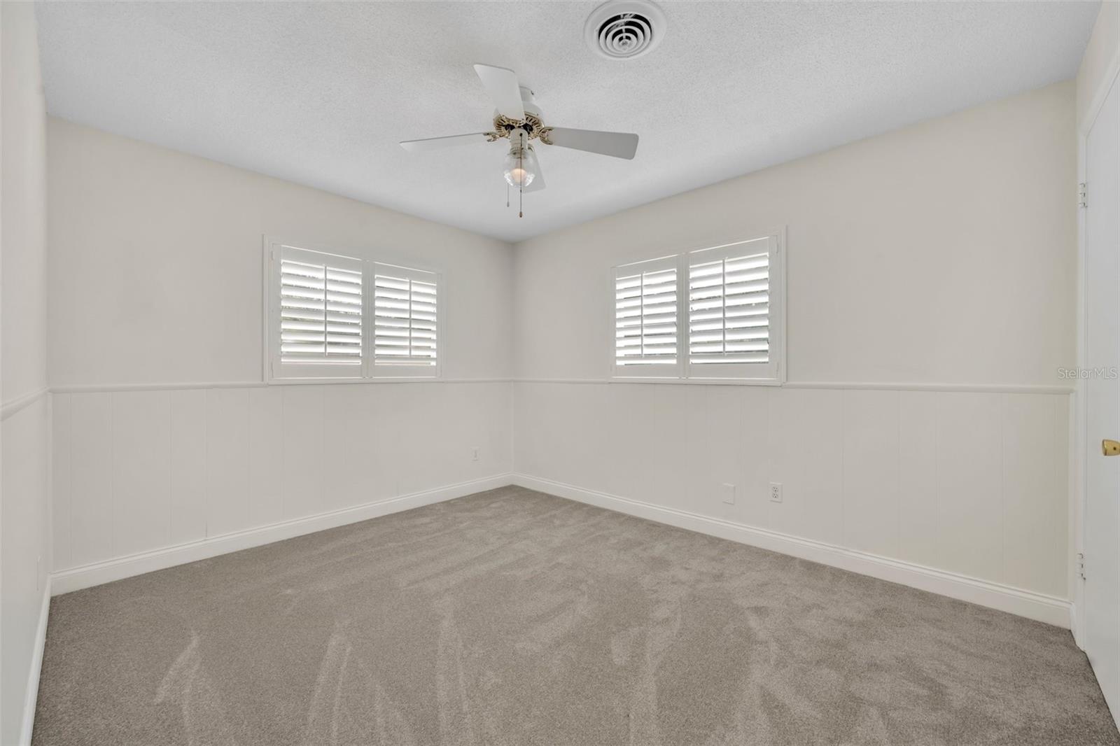 Image 23 of 41 For 2450 Mcintosh Way
