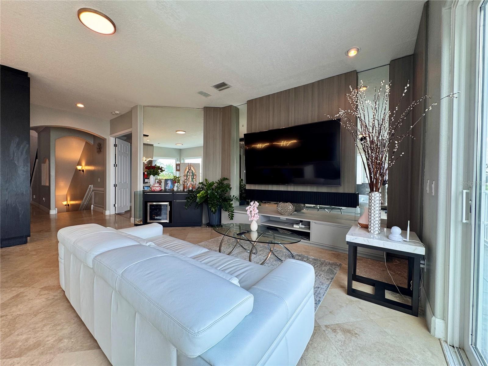Image 20 of 99 For 8515 Saint Marino Boulevard