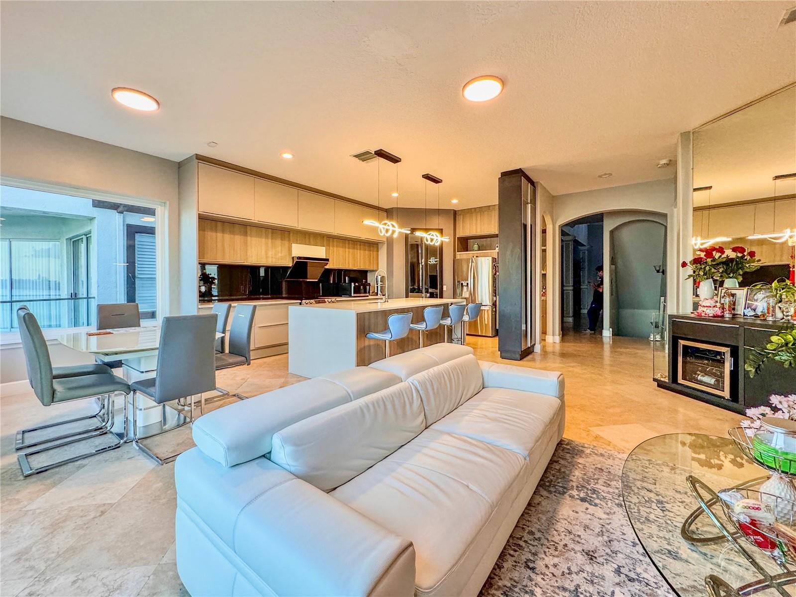 Image 24 of 99 For 8515 Saint Marino Boulevard