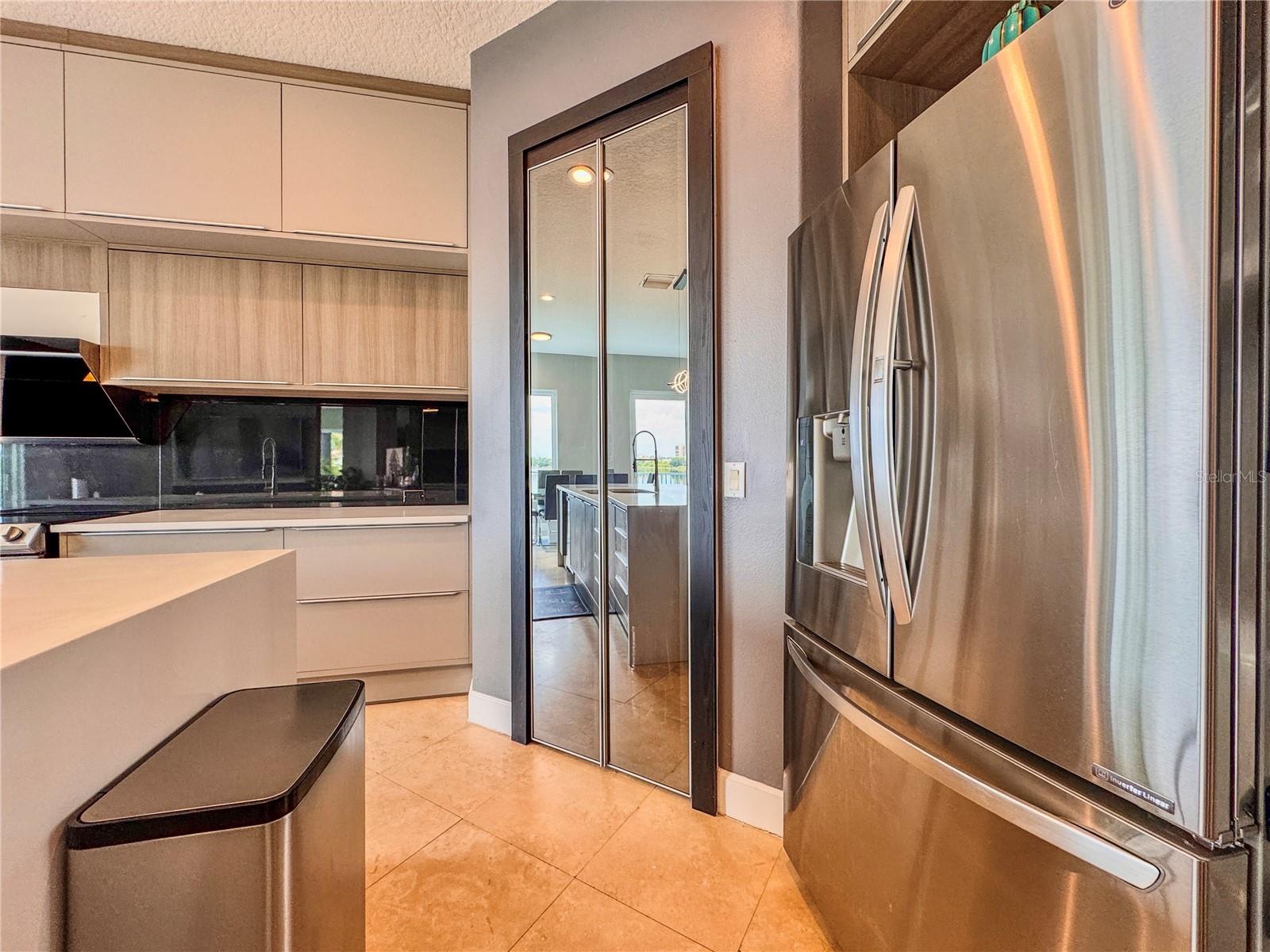 Image 31 of 99 For 8515 Saint Marino Boulevard
