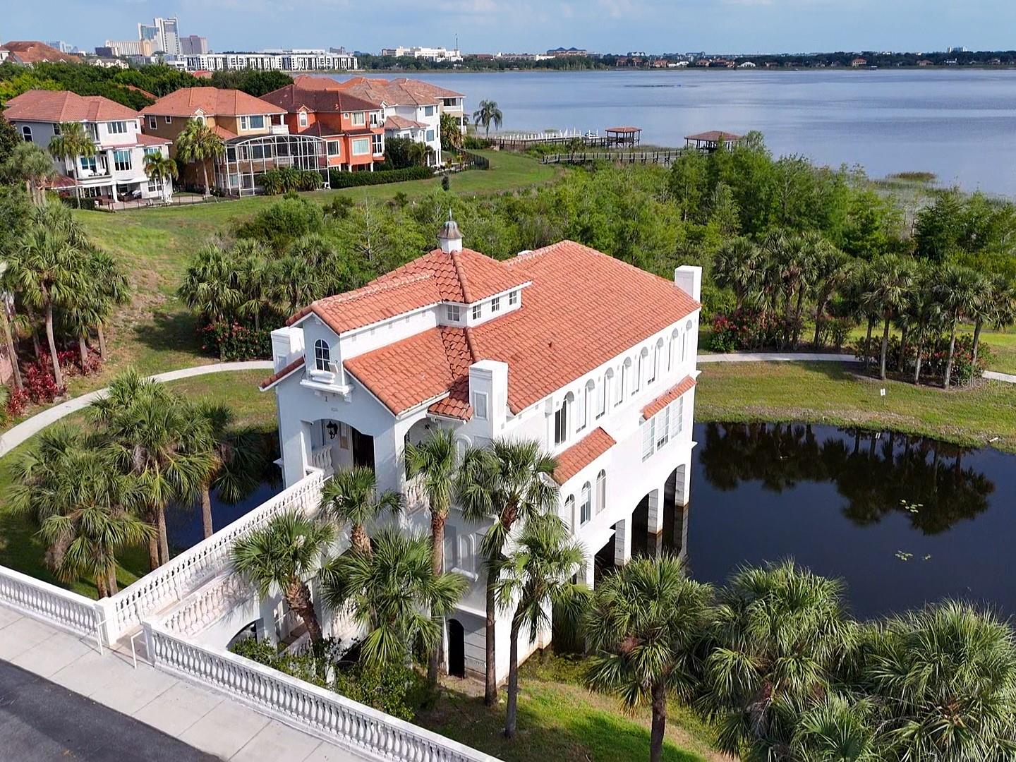 Image 86 of 99 For 8515 Saint Marino Boulevard