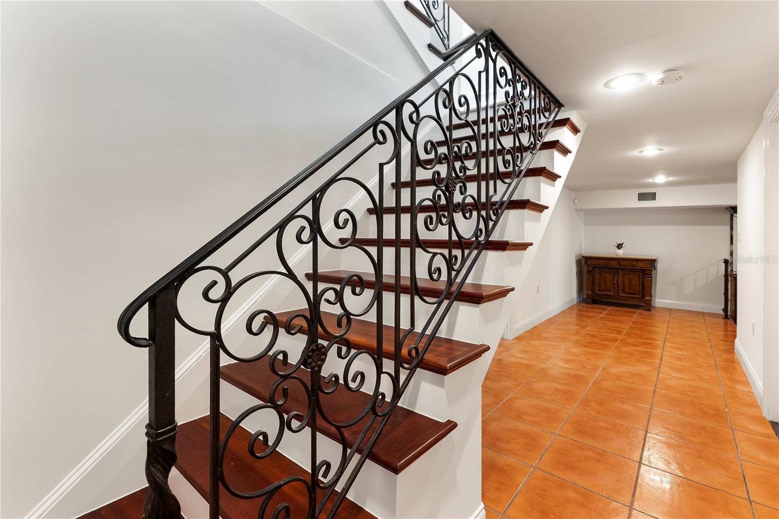 Image 41 of 57 For 1010 Terrace Boulevard