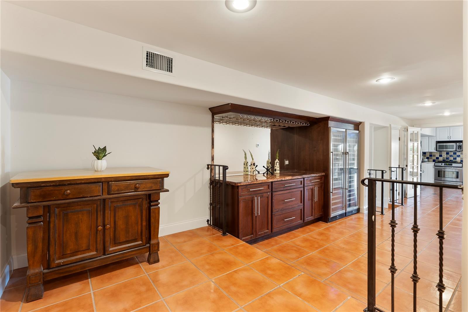 Image 42 of 57 For 1010 Terrace Boulevard