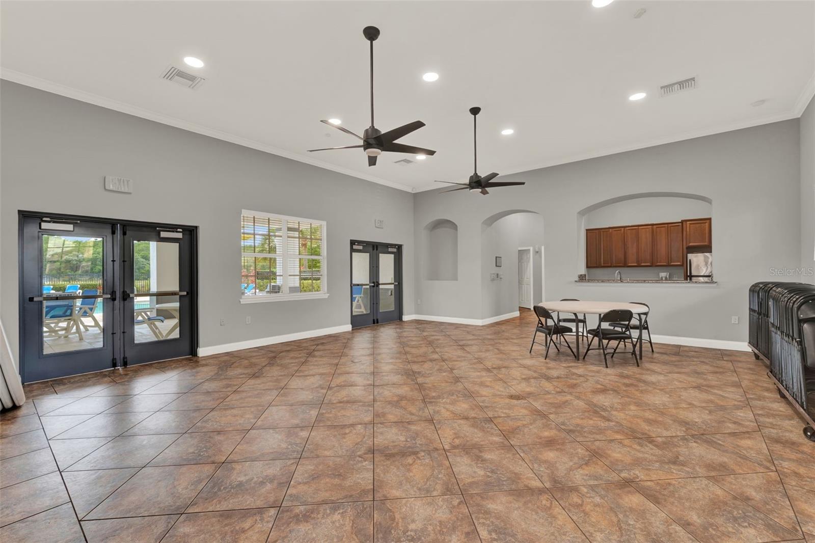 Image 12 of 17 For 6404 Goldenrod Road A
