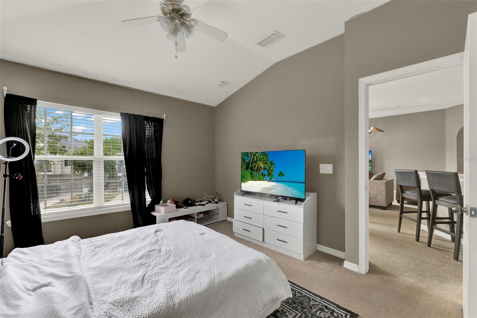 Image 6 of 17 For 6404 Goldenrod Road A