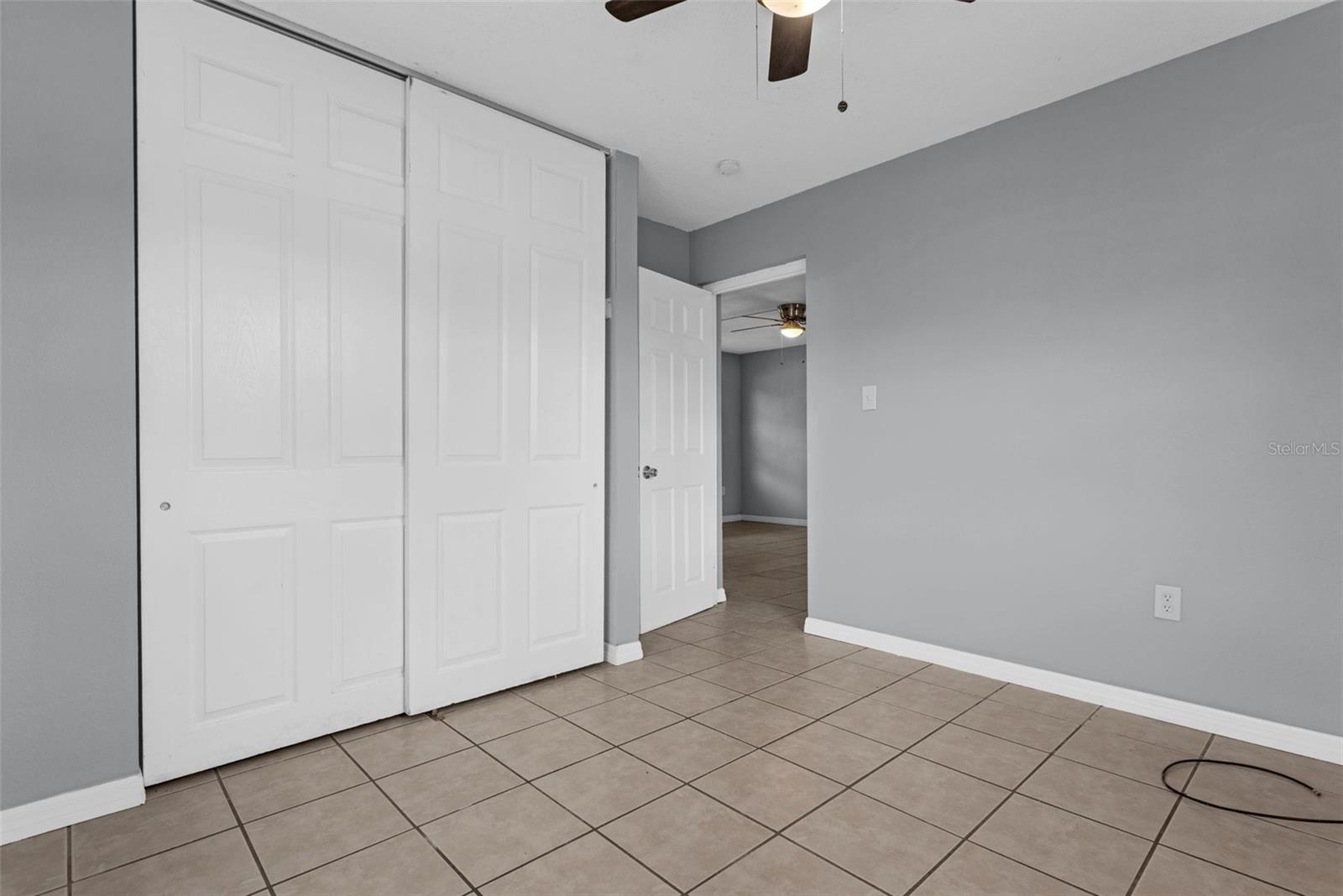 Image 11 of 17 For 1086 Hibiscus Court 28