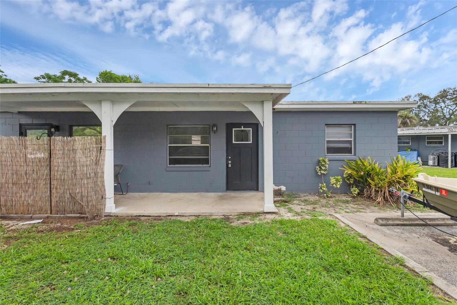 Image 4 of 17 For 1086 Hibiscus Court 28