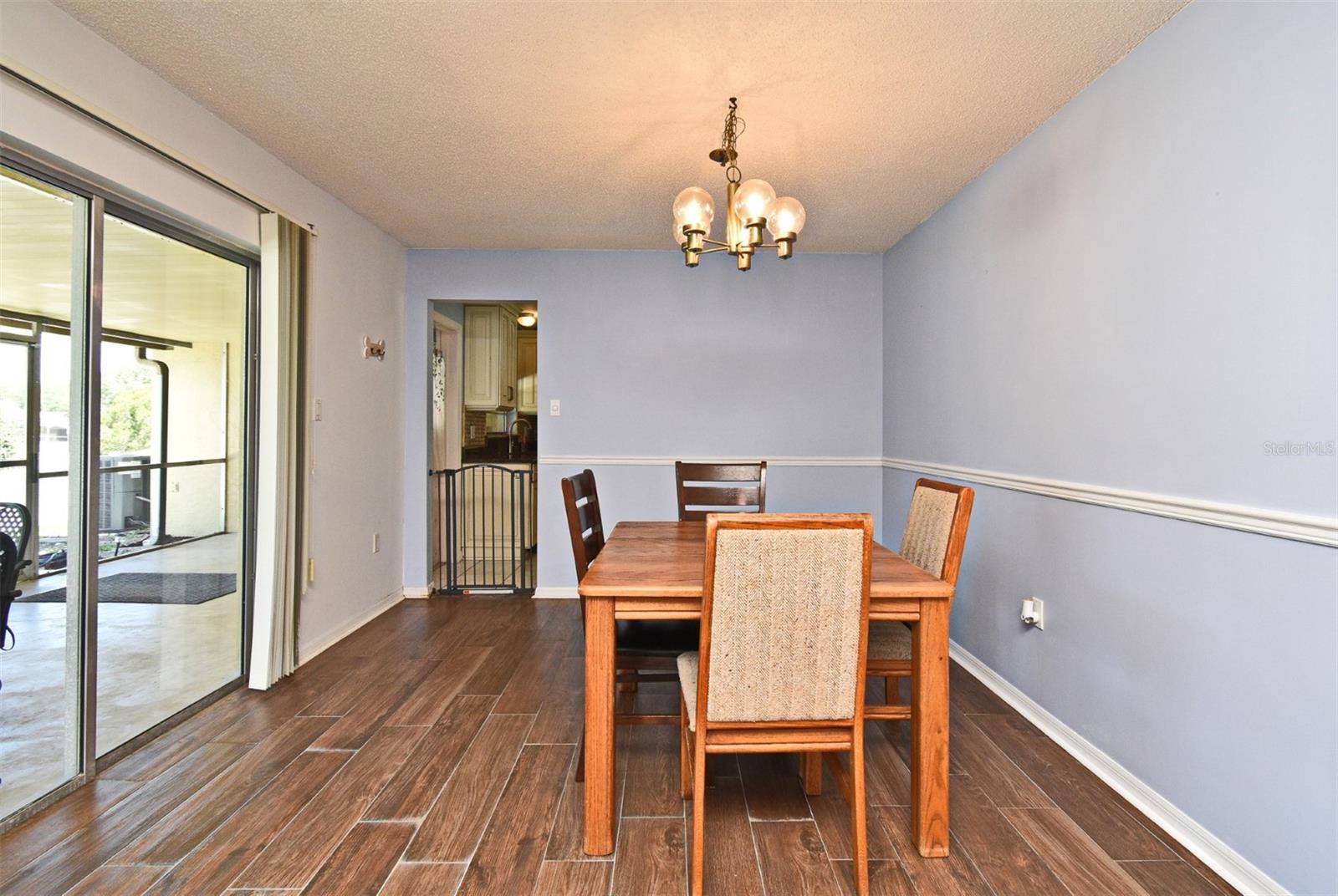 Image 15 of 44 For 8625 Shady Glen Drive