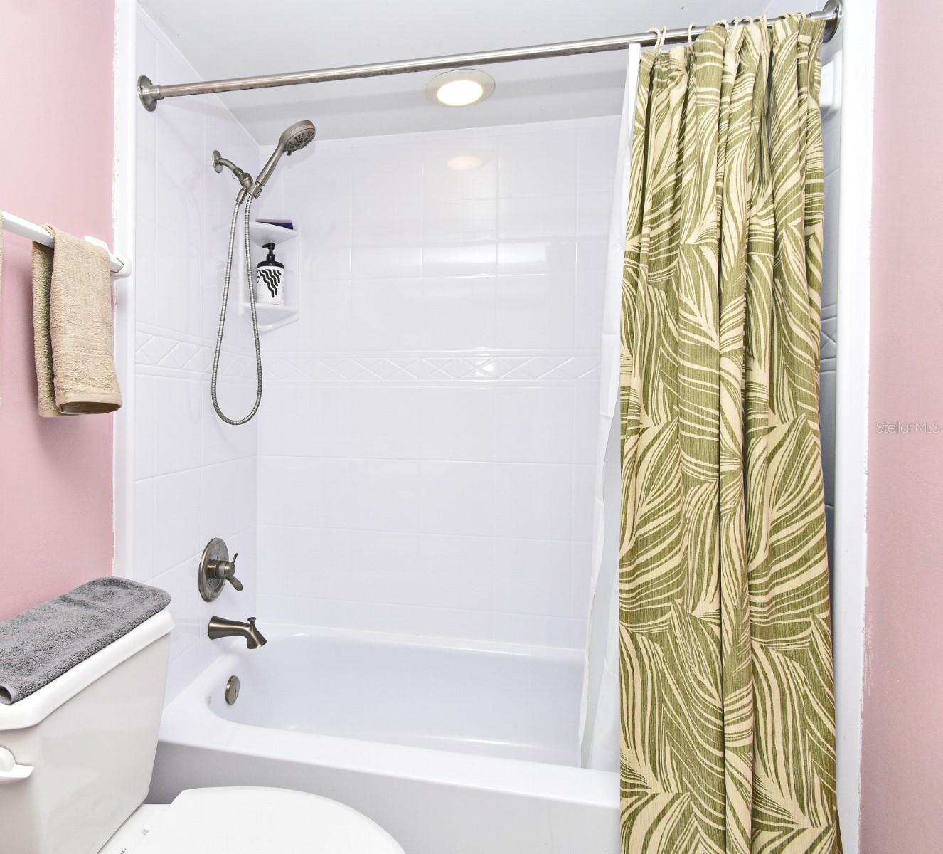 Image 32 of 44 For 8625 Shady Glen Drive
