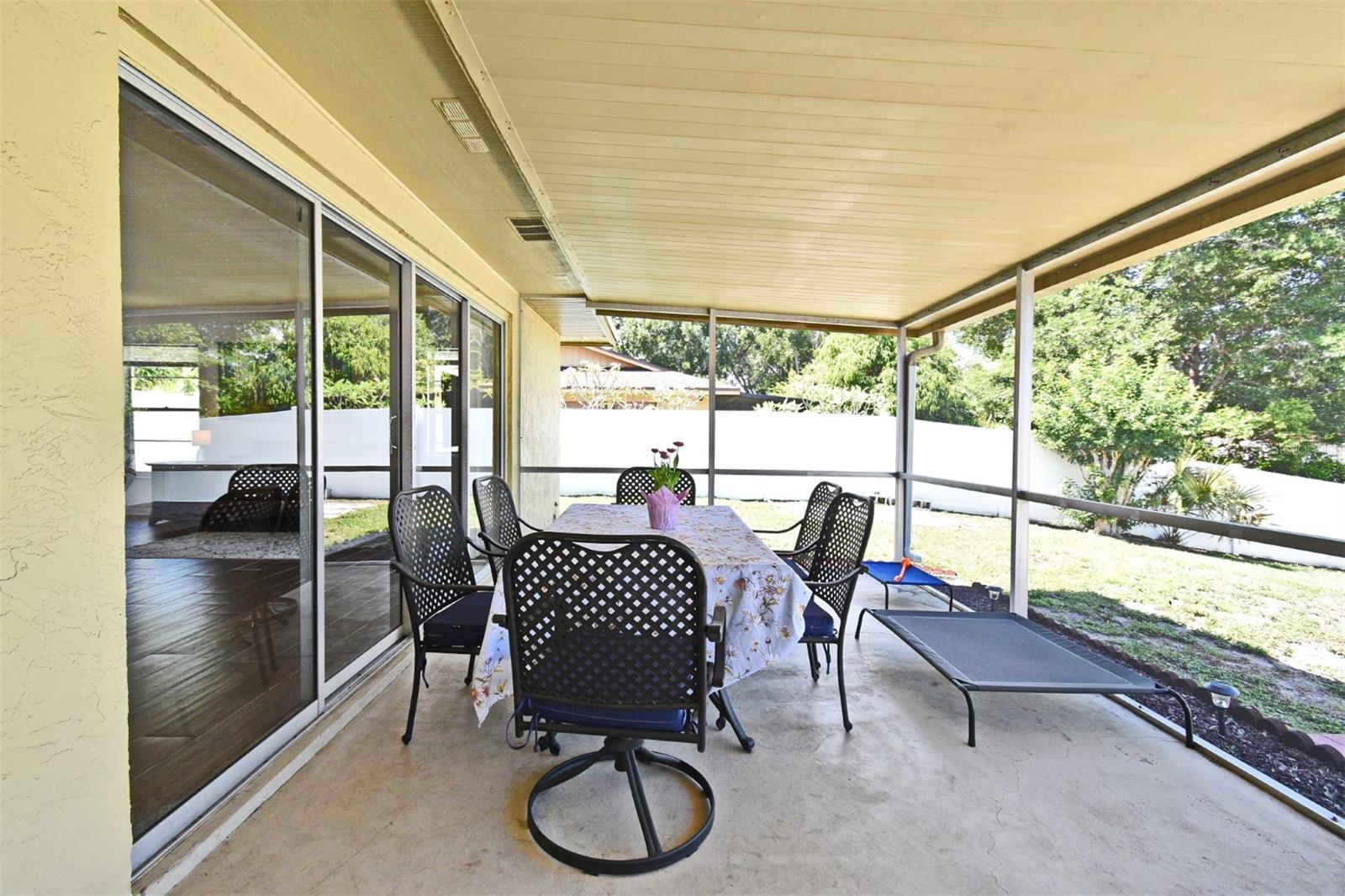 Image 35 of 44 For 8625 Shady Glen Drive