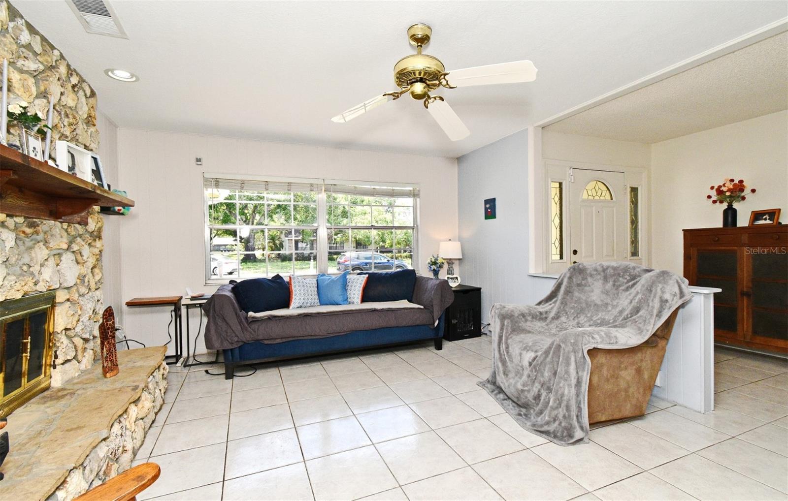 Image 4 of 44 For 8625 Shady Glen Drive