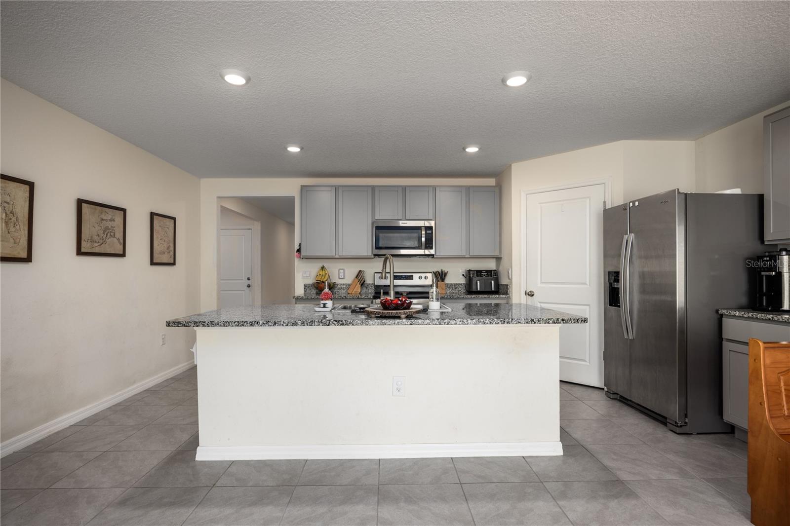 Image 15 of 38 For 19152 164th Place