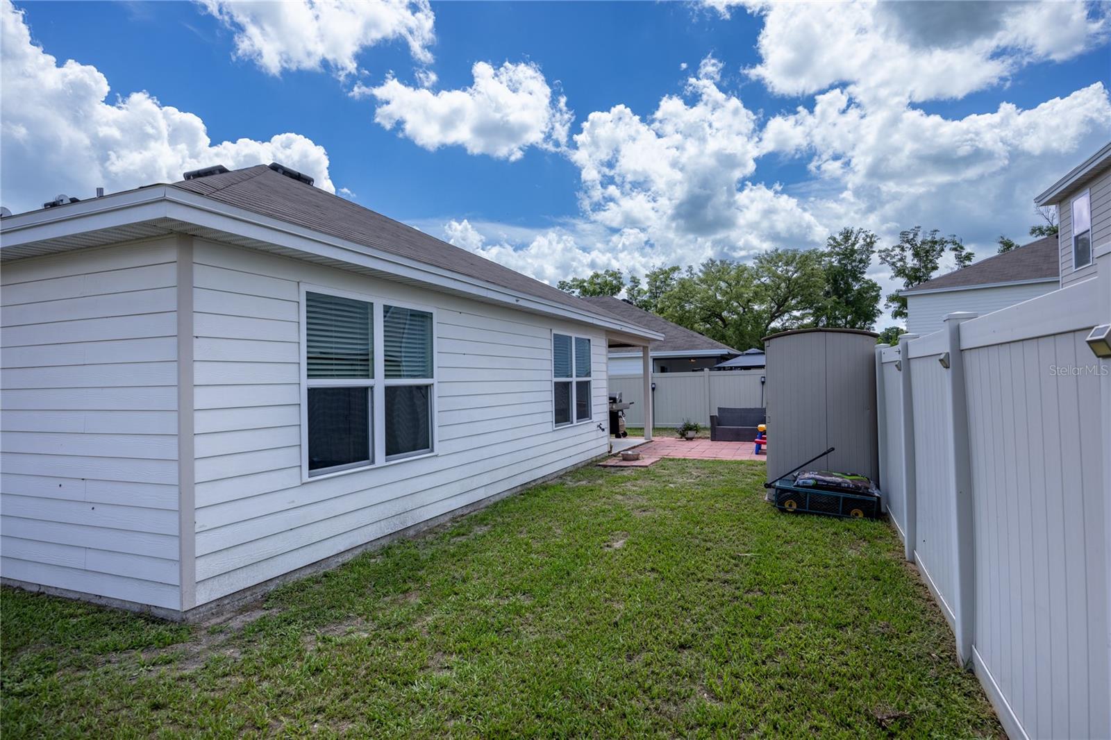 Image 29 of 38 For 19152 164th Place