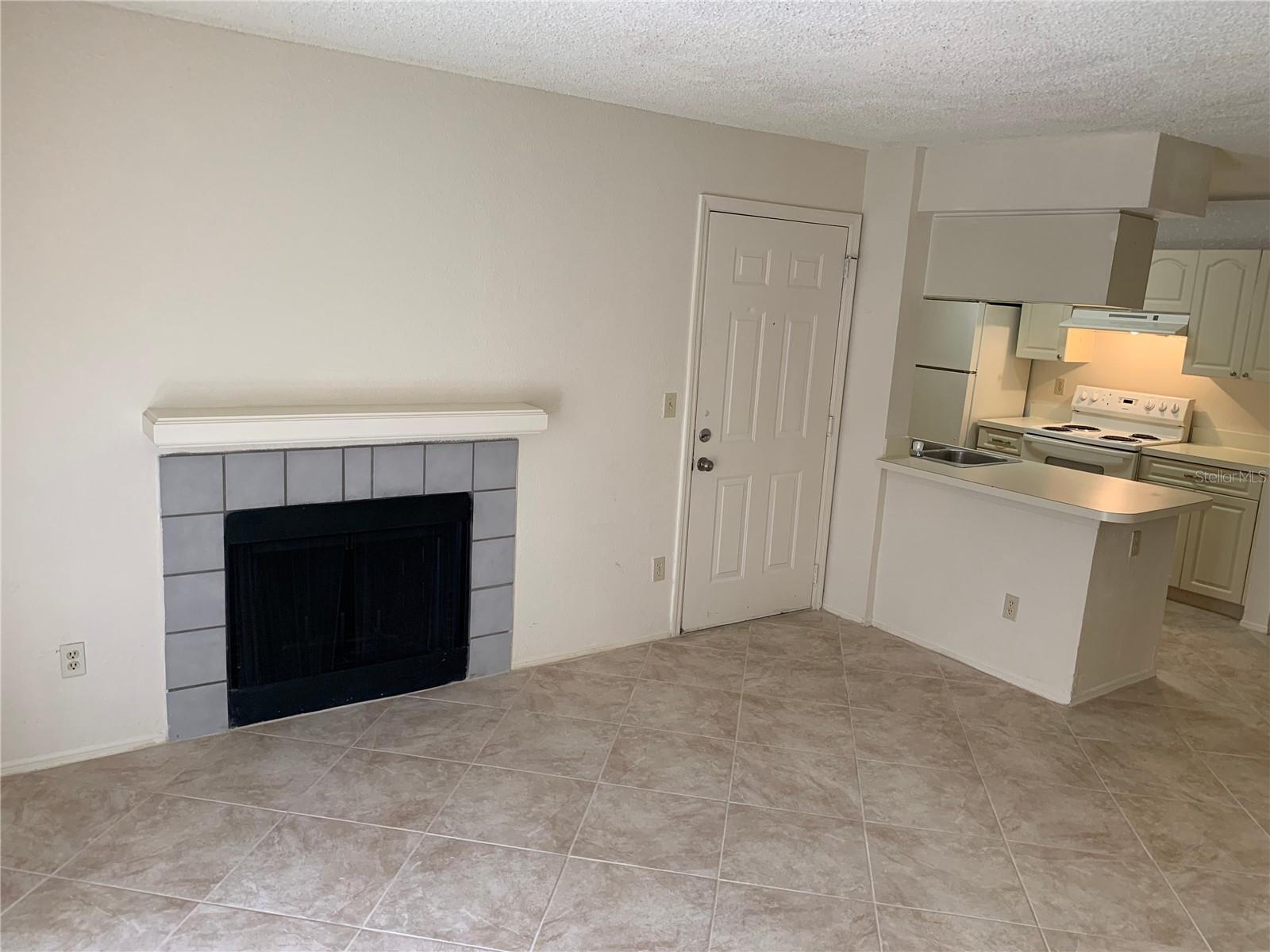 Image 3 of 12 For 2550 Alafaya Trail 2203