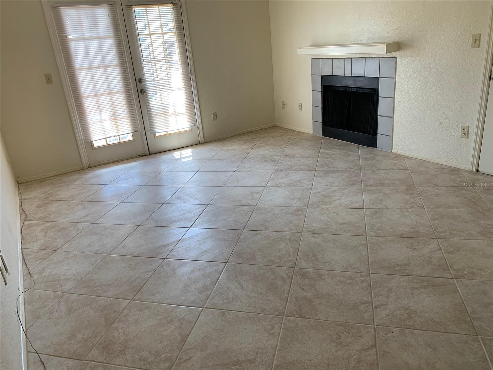 Image 4 of 12 For 2550 Alafaya Trail 2203