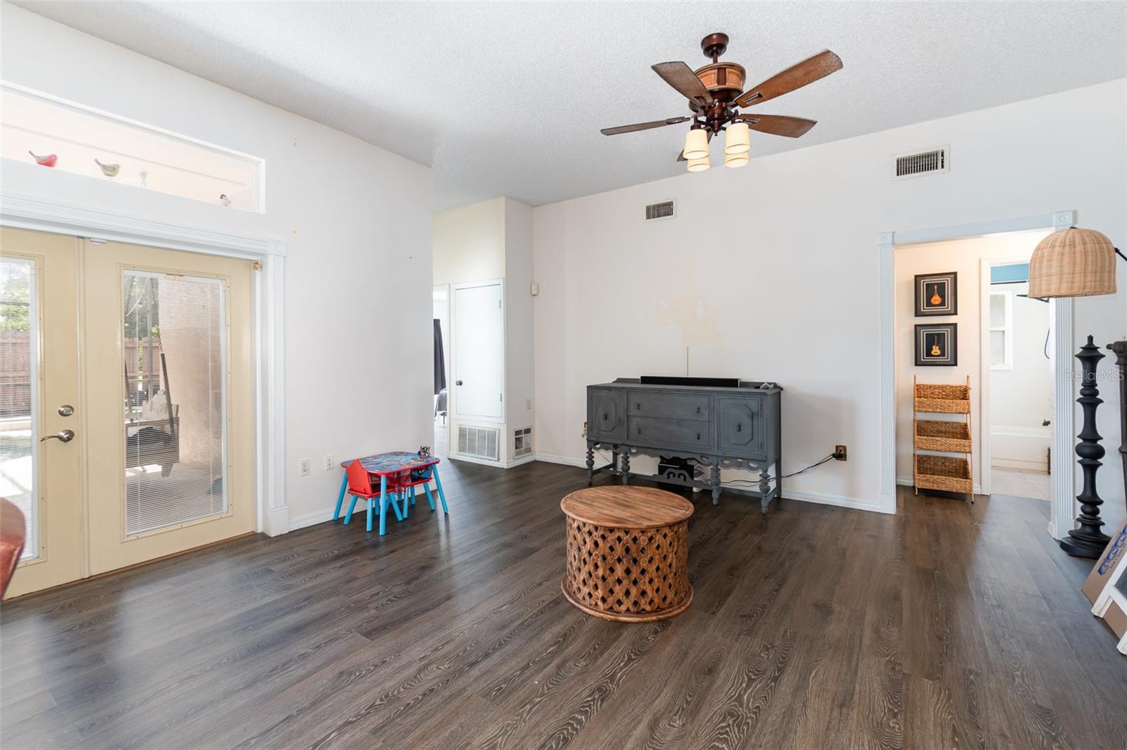 Image 6 of 31 For 11900 Frieth Drive