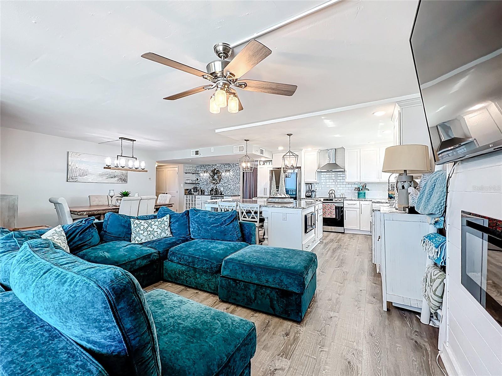 Image 10 of 29 For 14146 Gulf Boulevard 3a