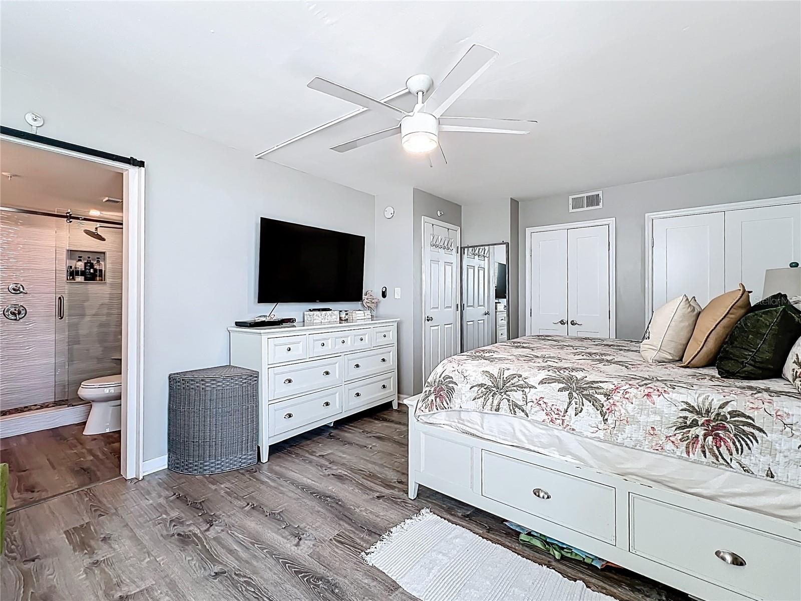Image 16 of 29 For 14146 Gulf Boulevard 3a