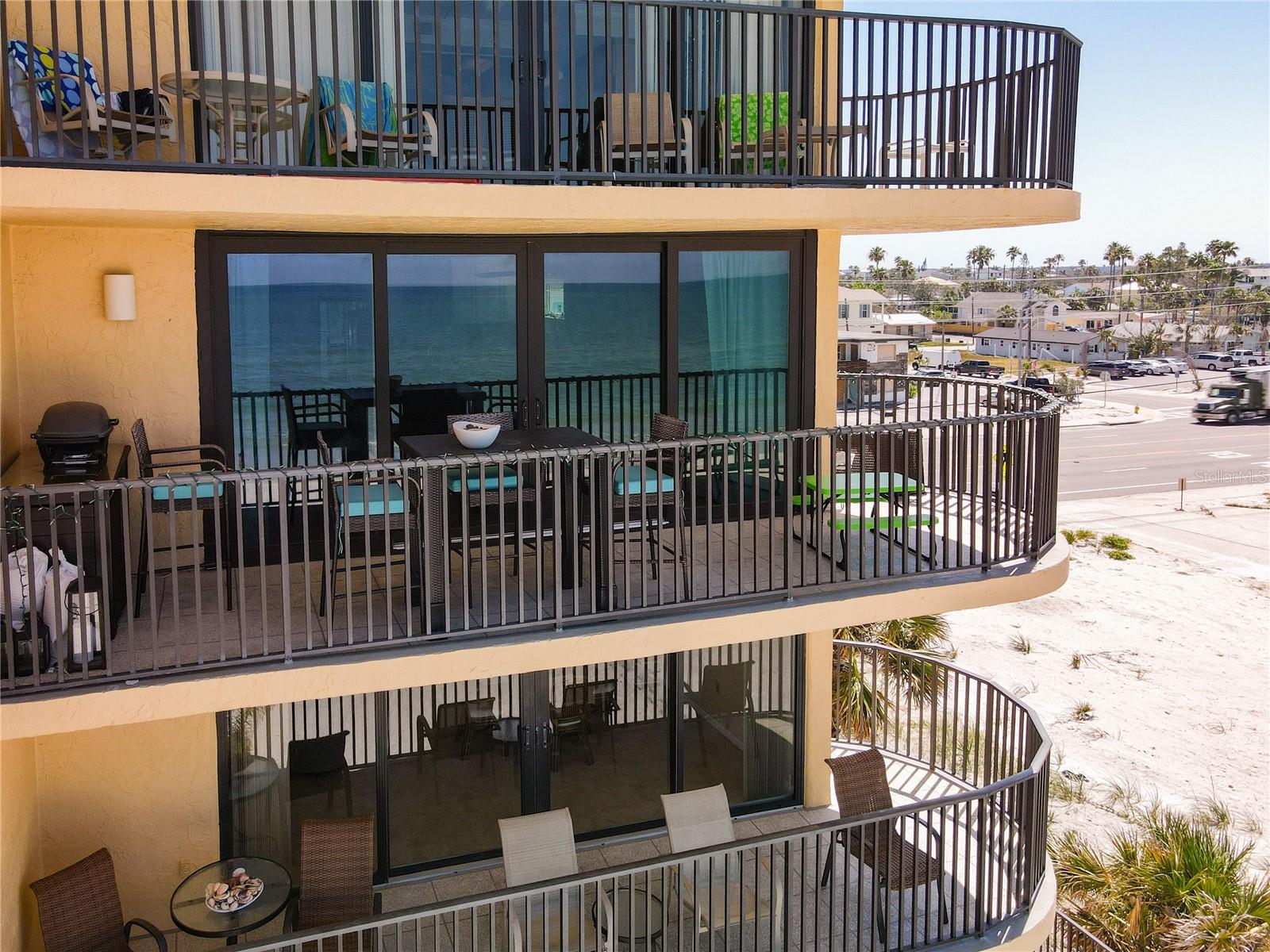 Image 25 of 29 For 14146 Gulf Boulevard 3a
