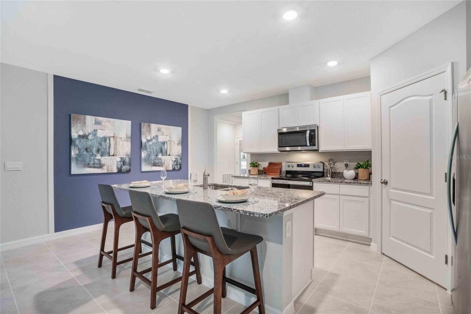 Image 5 of 28 For 2105 Greenwood Oak Drive