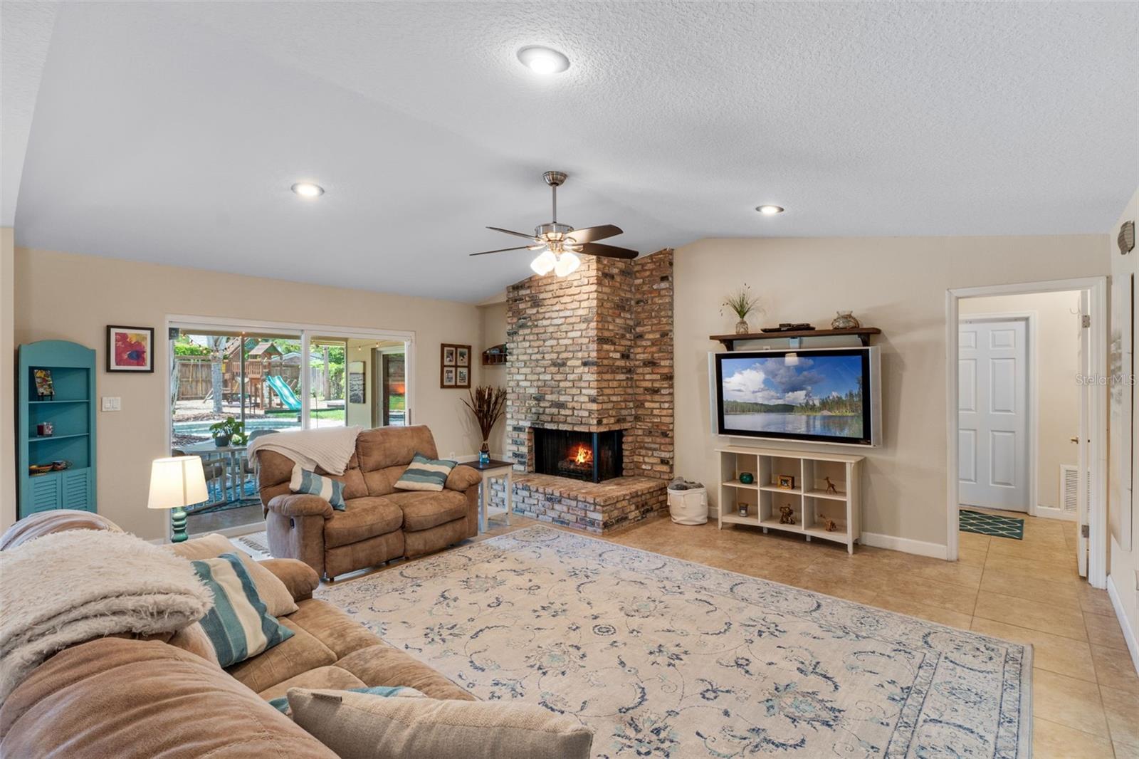 Image 10 of 66 For 986 Stonewood Lane