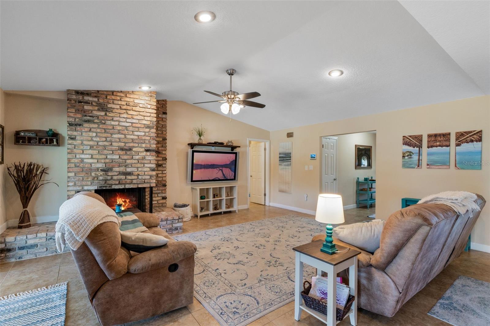 Image 11 of 66 For 986 Stonewood Lane