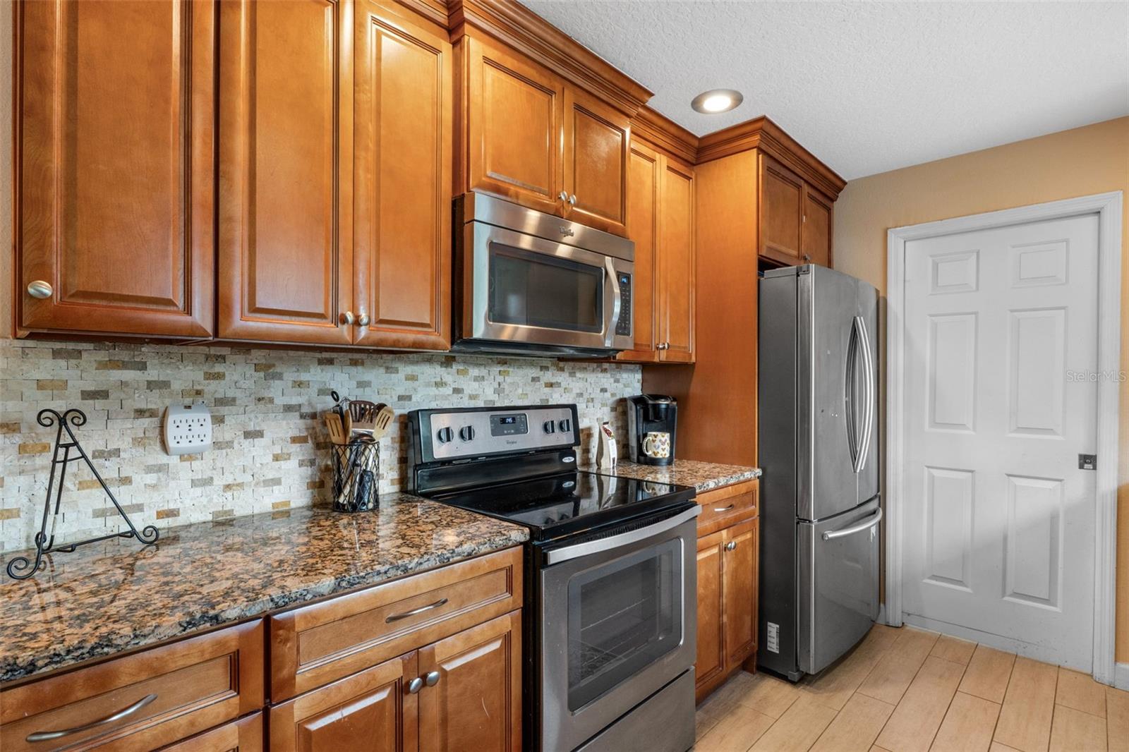 Image 24 of 66 For 986 Stonewood Lane