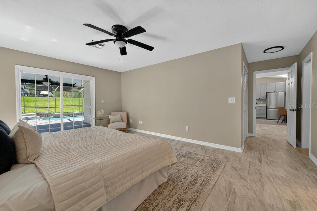 Image 13 of 60 For 10545 Parkway Drive