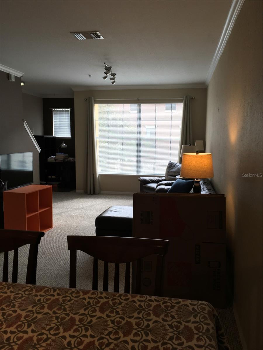 Image 3 of 7 For 6131 Metrowest Boulevard 109