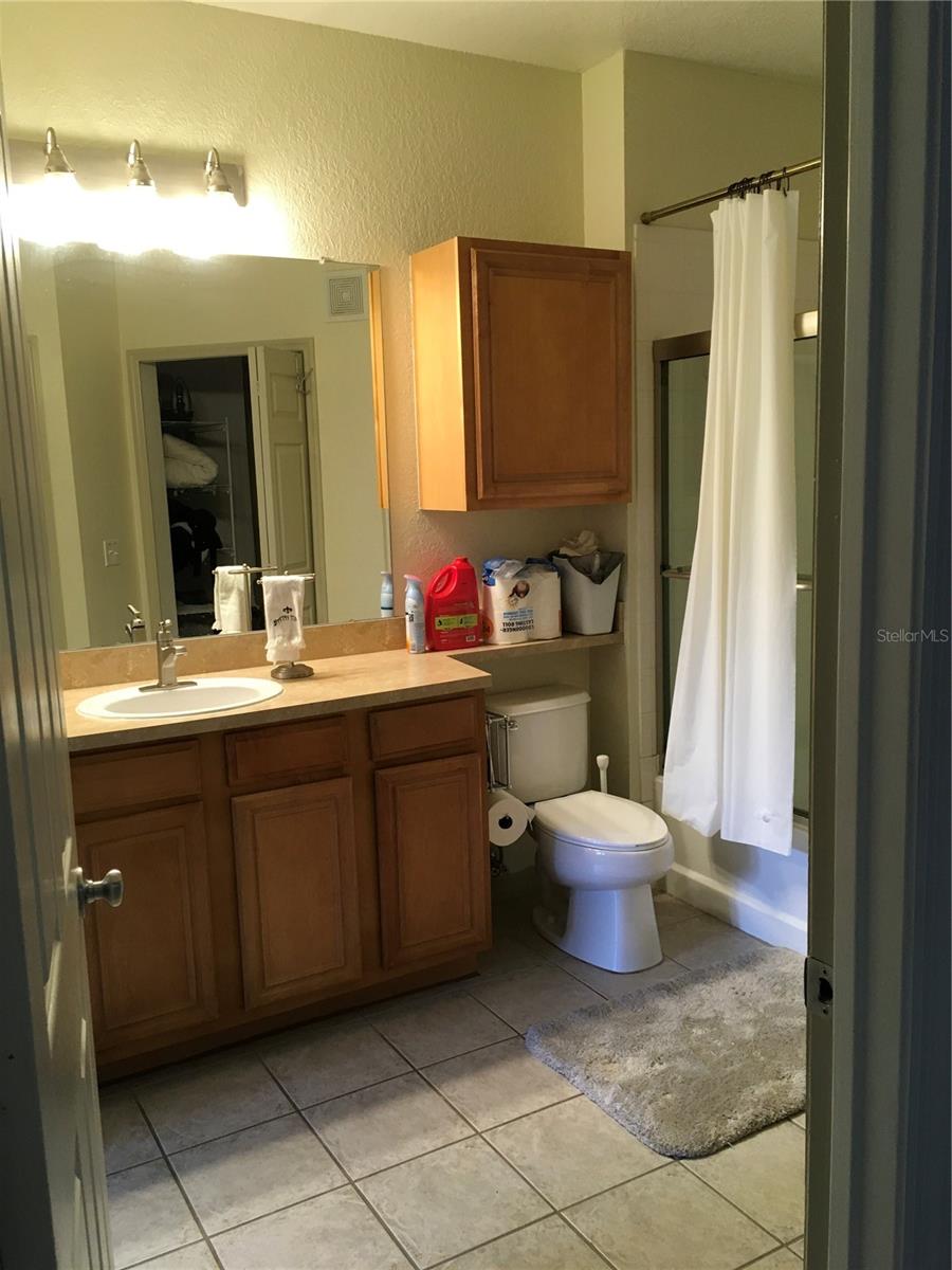 Image 7 of 7 For 6131 Metrowest Boulevard 109