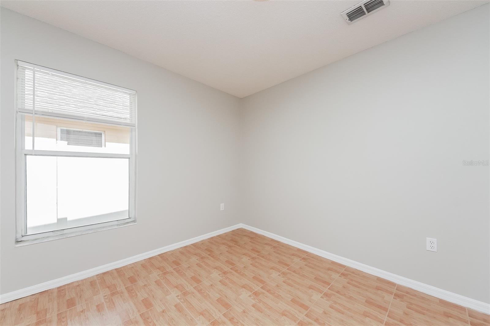 Image 11 of 15 For 12410 Beacontree Way