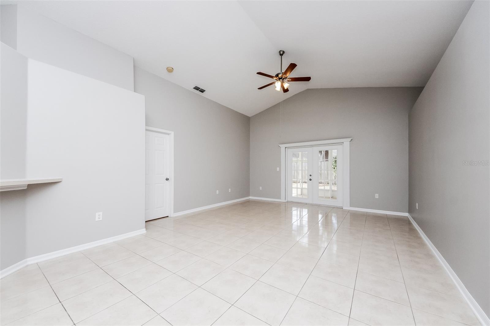 Image 3 of 15 For 12410 Beacontree Way