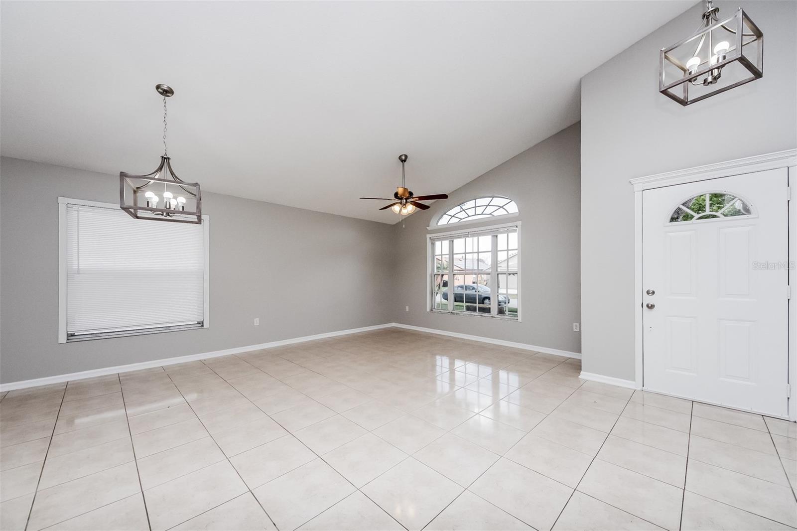 Image 4 of 15 For 12410 Beacontree Way