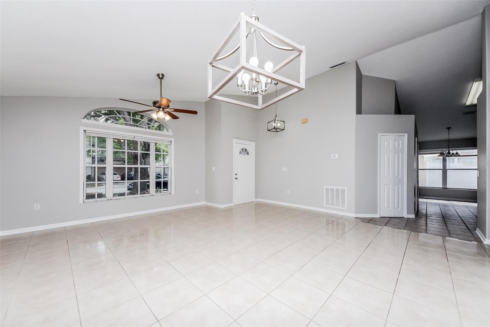 Image 5 of 15 For 12410 Beacontree Way