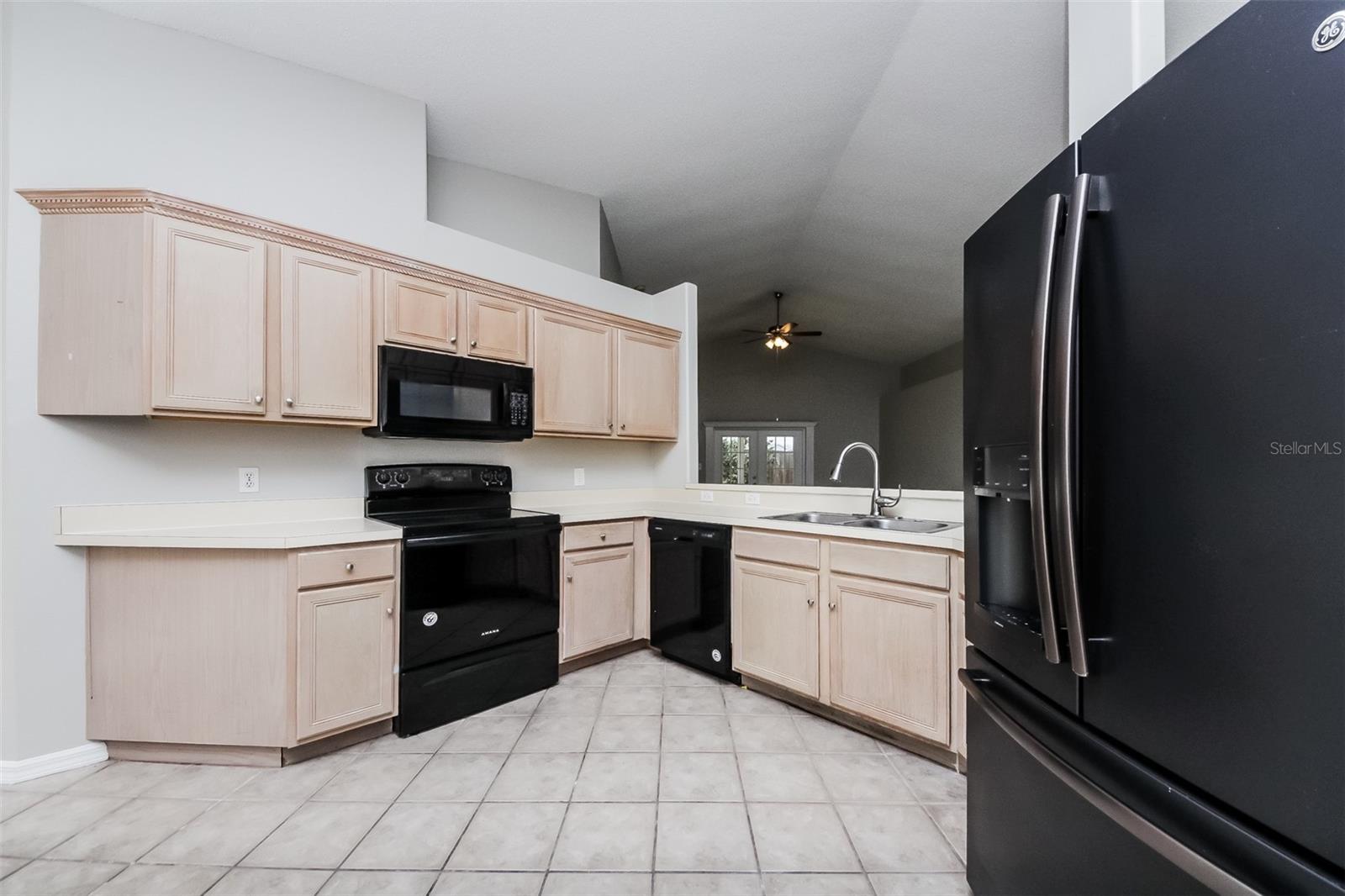 Image 7 of 15 For 12410 Beacontree Way
