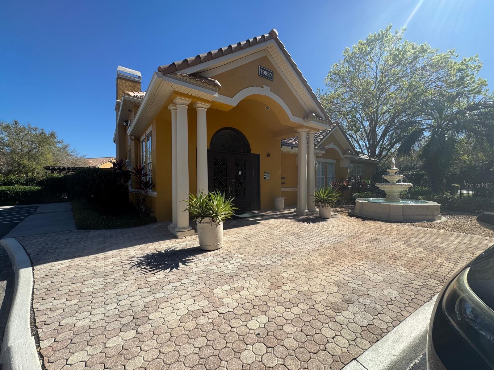 Image 16 of 17 For 8801 Villa View Circle 207