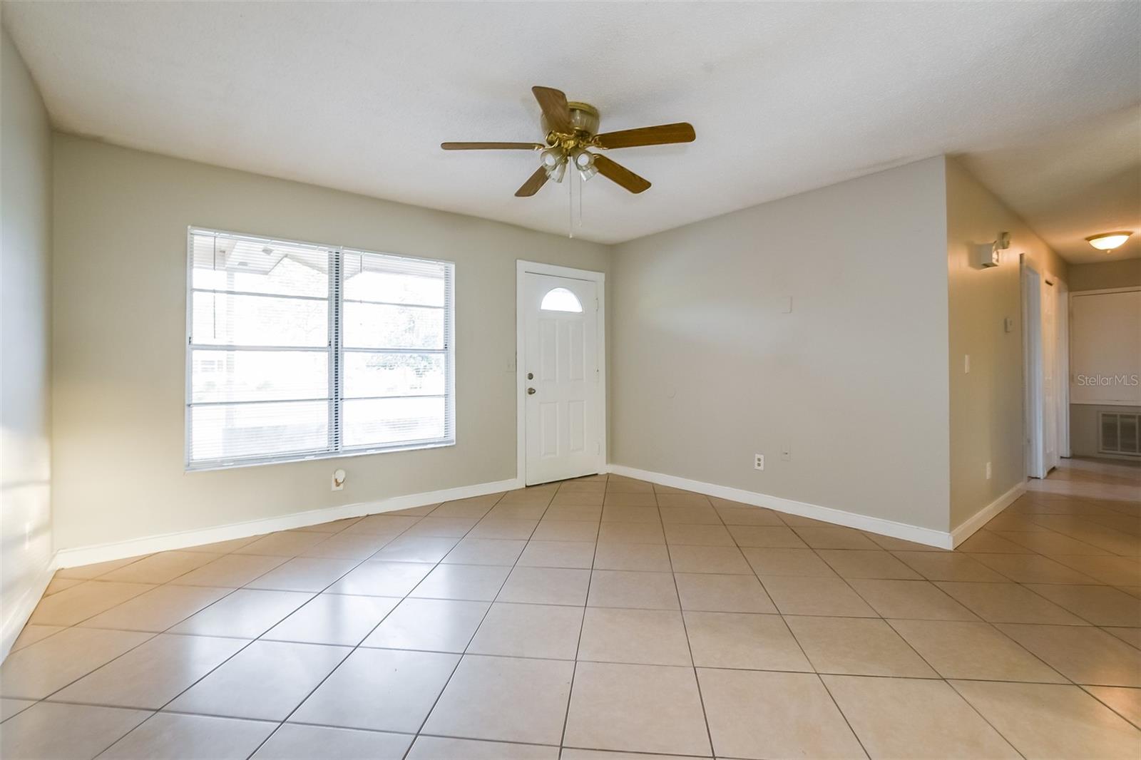 Image 4 of 15 For 325 Tall Pine Lane
