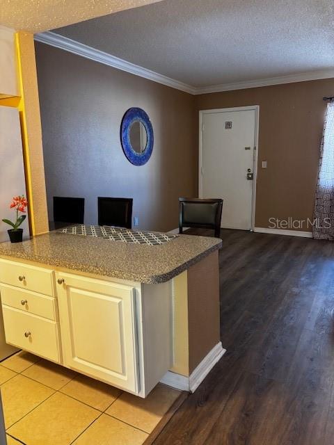 Image 8 of 15 For 121 Oyster Bay Circle 200