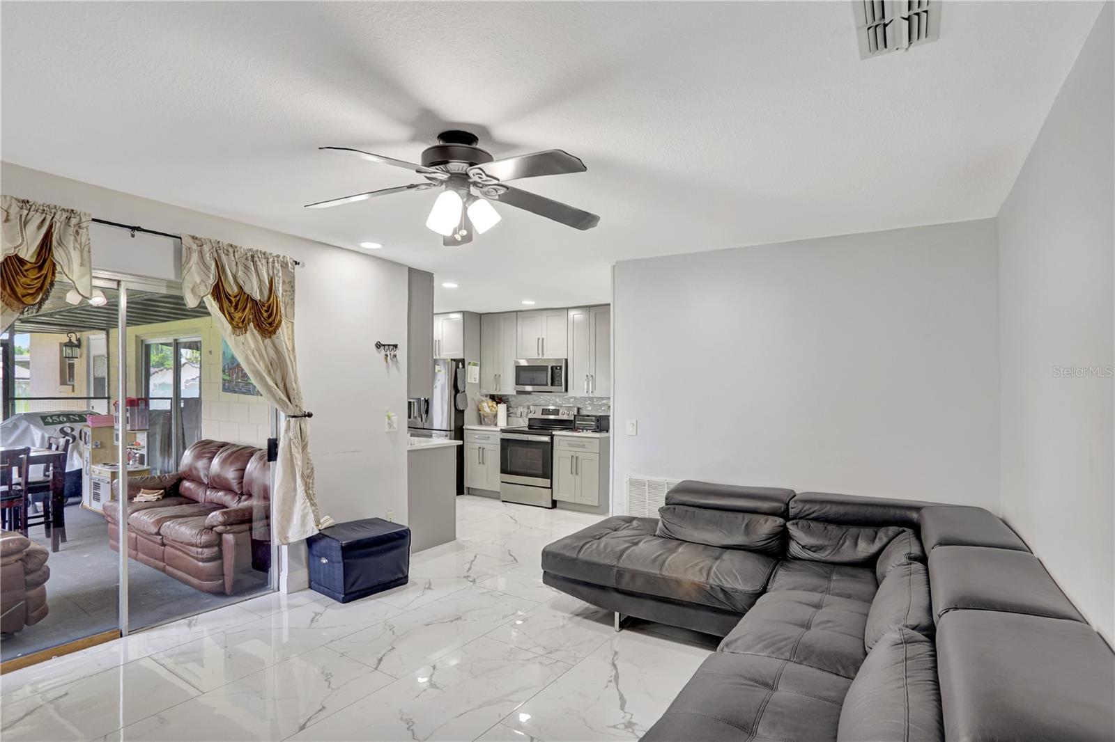 Image 13 of 46 For 7 Madeira Avenue