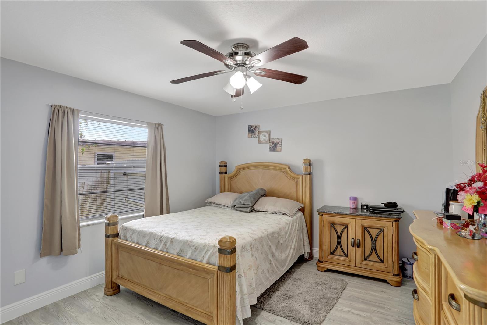 Image 17 of 46 For 7 Madeira Avenue