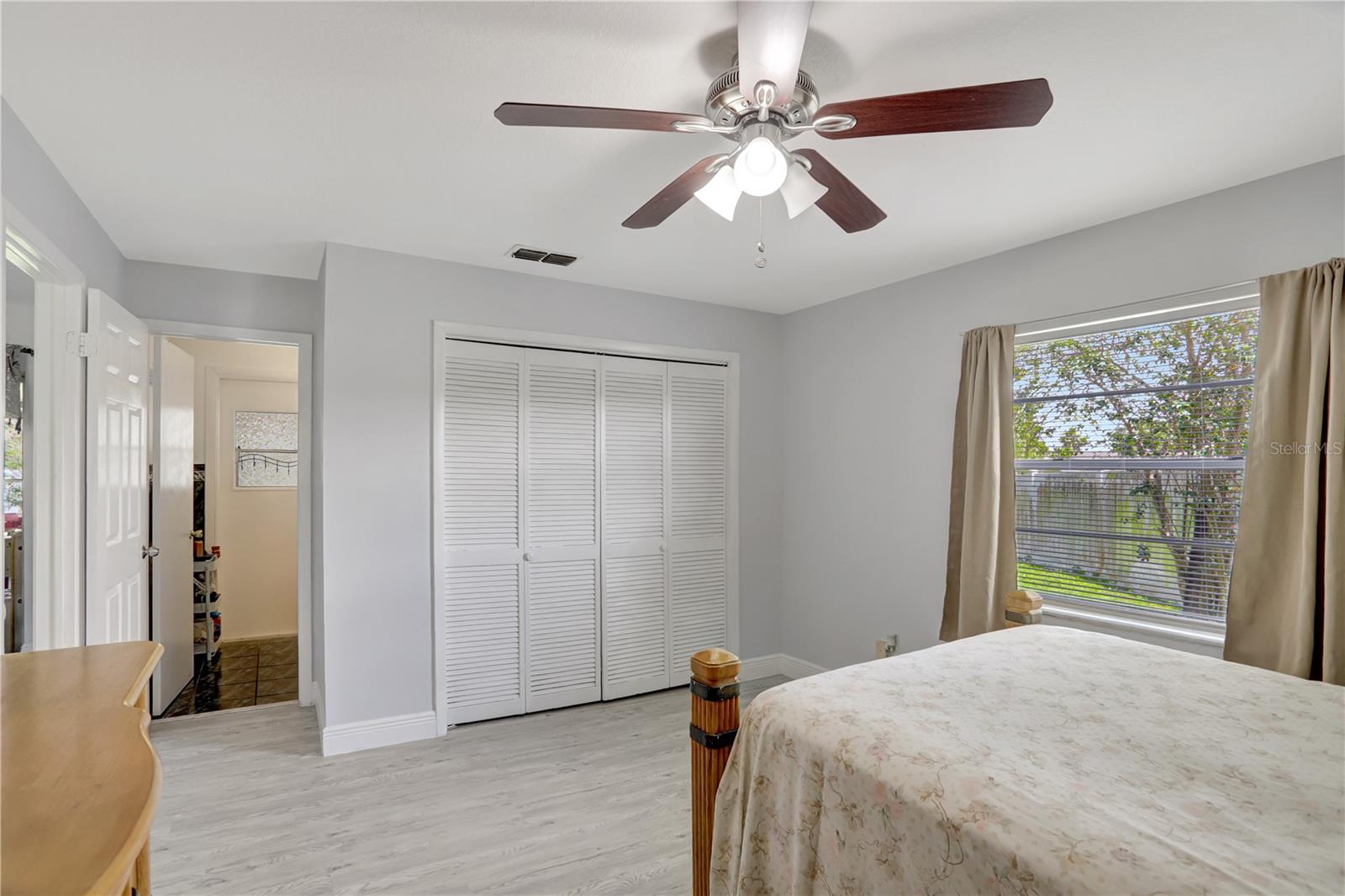 Image 19 of 46 For 7 Madeira Avenue