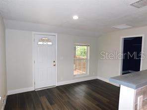 Image 3 of 3 For 213 Phillips Street