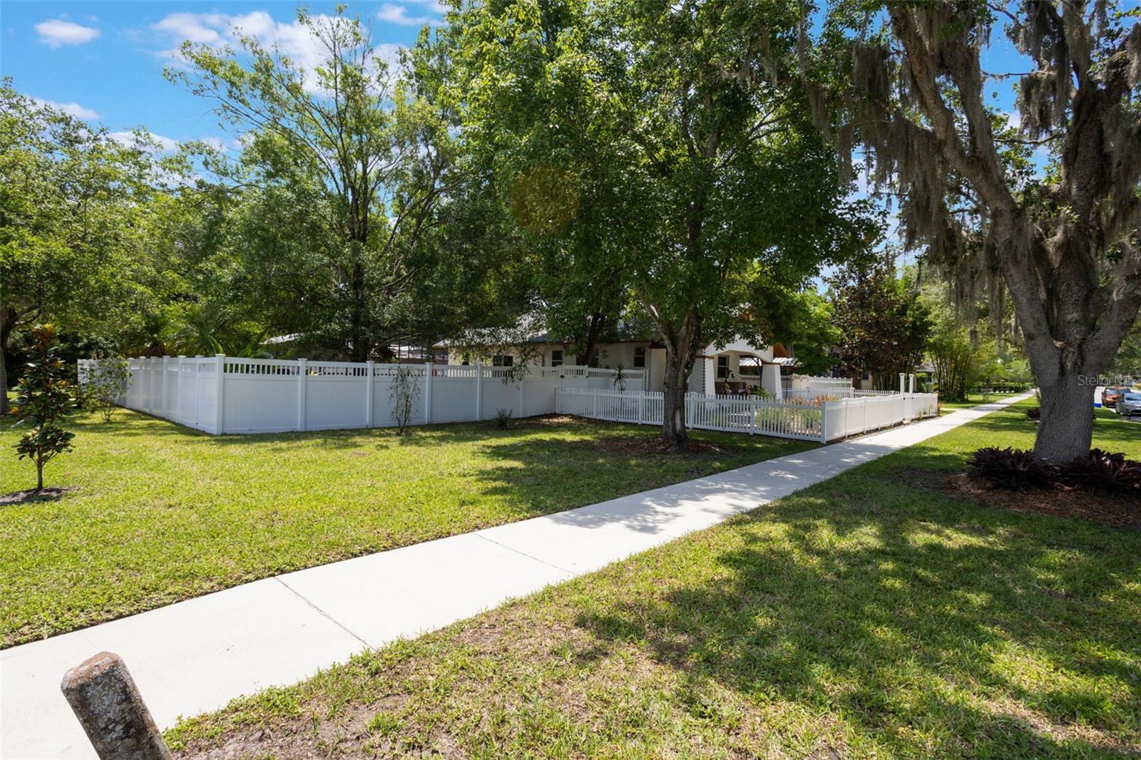 Image 5 of 63 For 1505 Magnolia Avenue